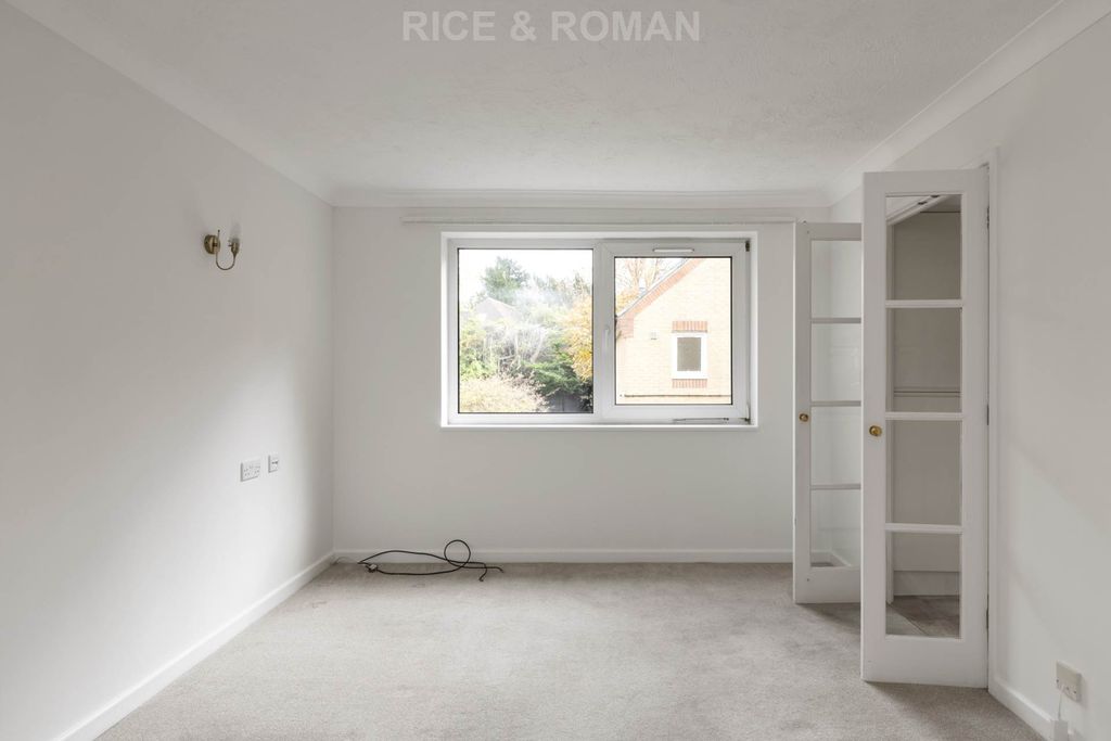 Property photo 3 of 6