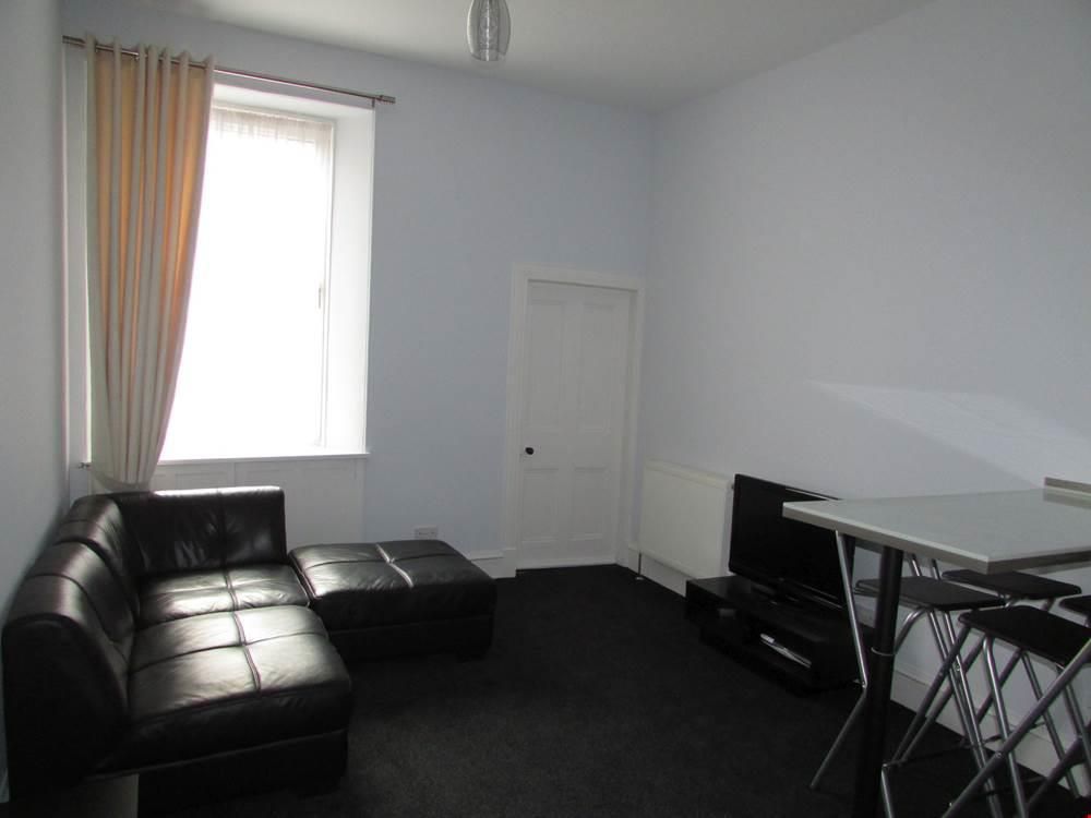Property photo 3 of 11 Dining Area