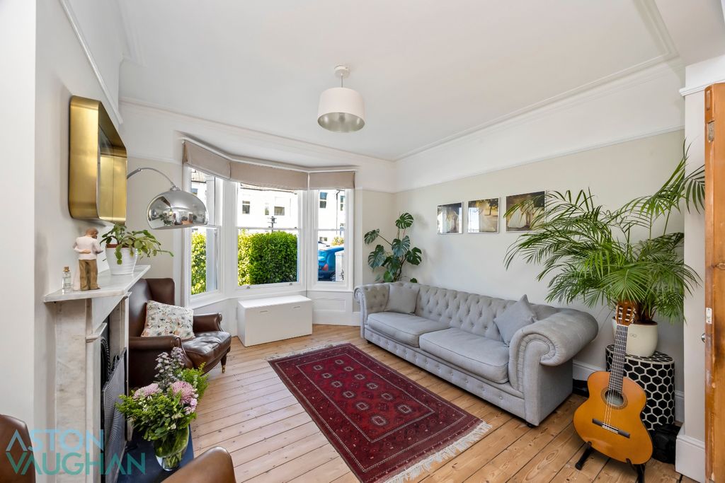 Property photo 2 of 20 4963971