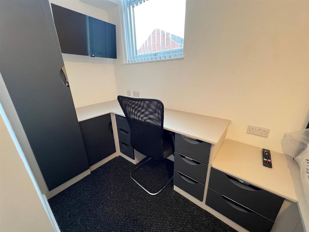 Property photo 2 of 19 Image 7.Jpg