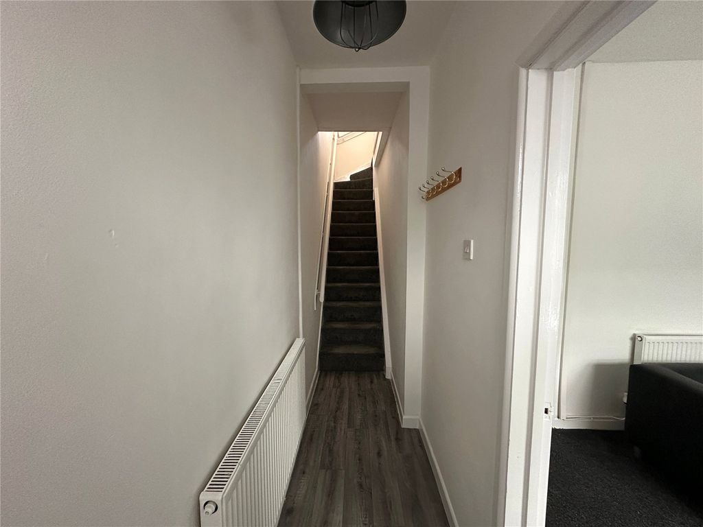 Property photo 3 of 9 Picture No. 04