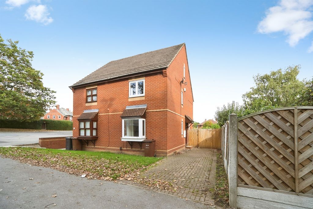 Property photo 1 of 13