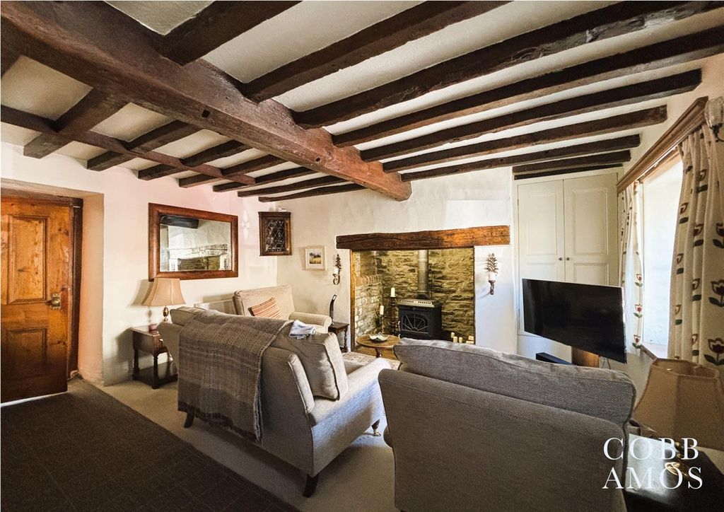 Property photo 2 of 25 High-Res-19.Jpg