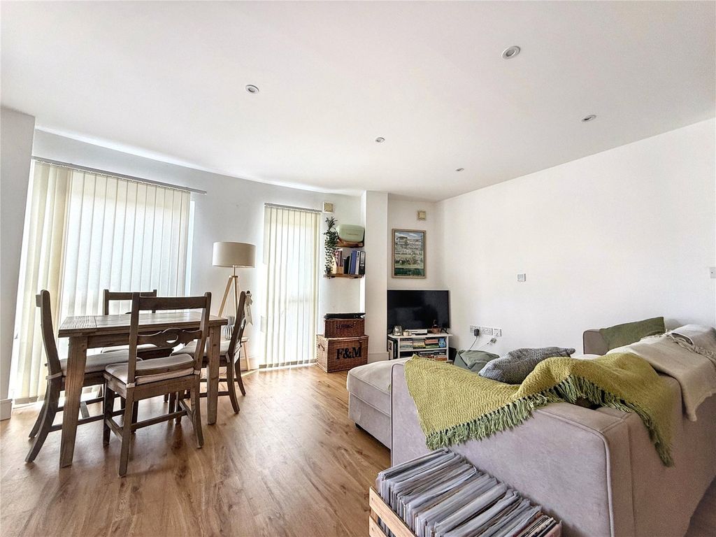 Property photo 1 of 9 Picture No. 07