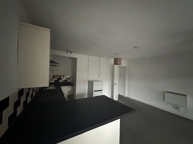 Property photo 3 of 12 Image