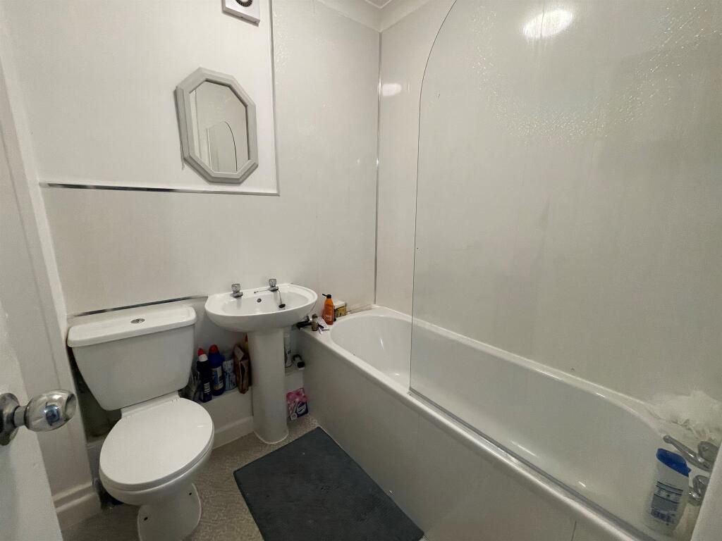 Property photo 2 of 4