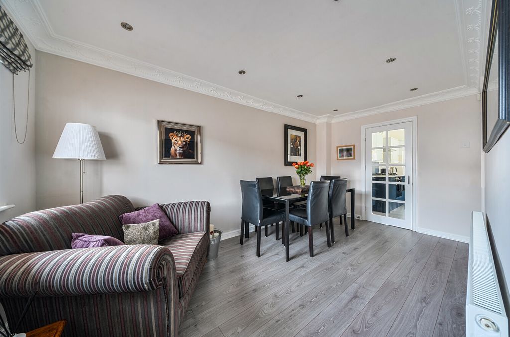 Property photo 3 of 11 1418732-4-699d785...