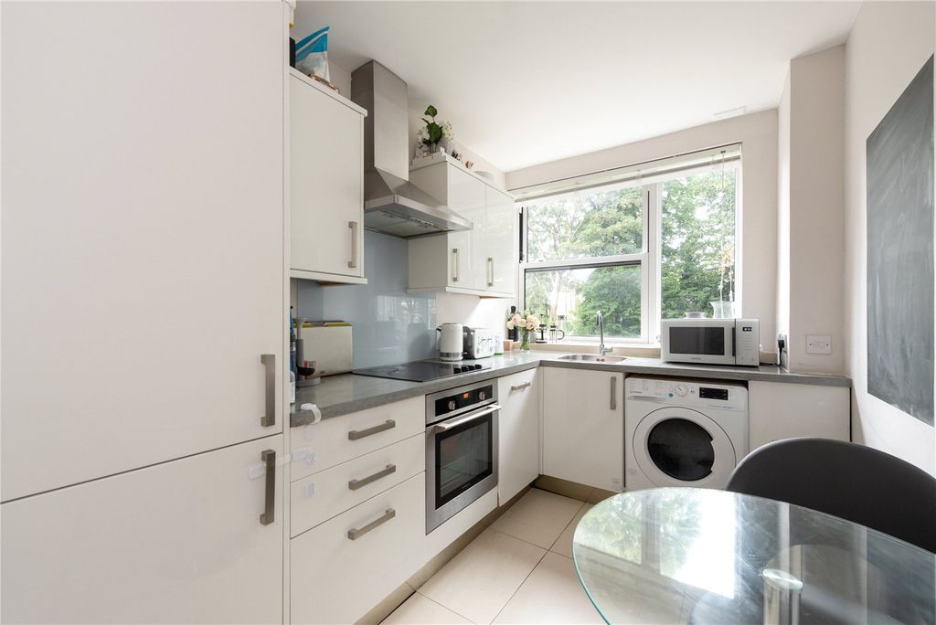 Property photo 2 of 12 Picture No. 06