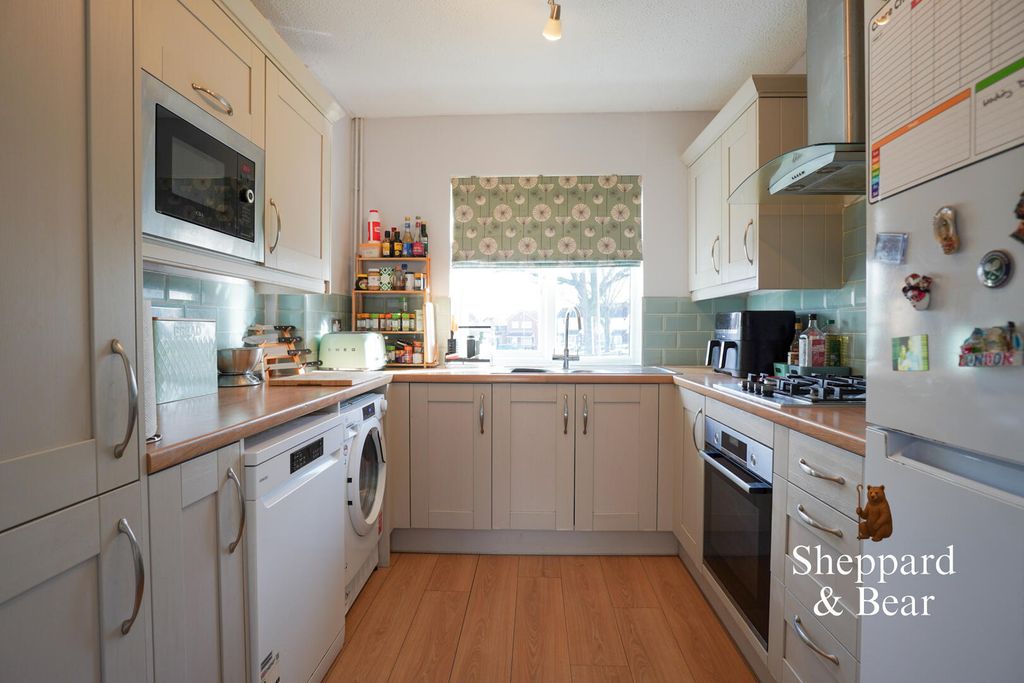 Property photo 1 of 29 Kitchen