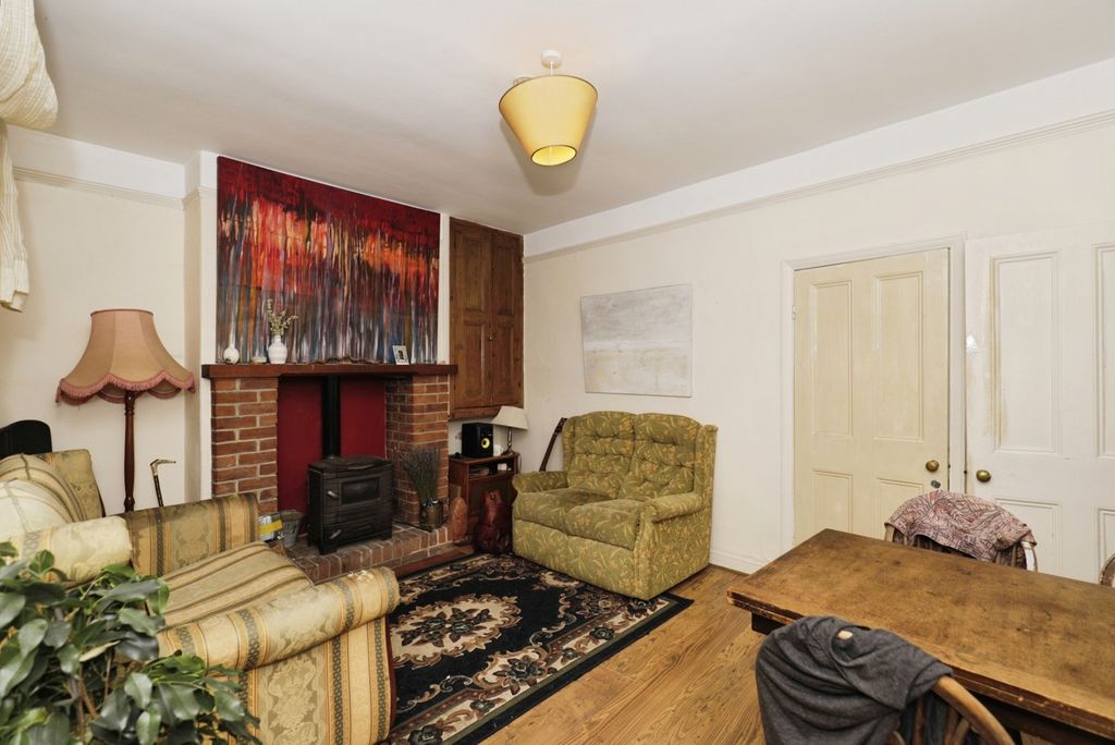 Property photo 3 of 18 Dining Room