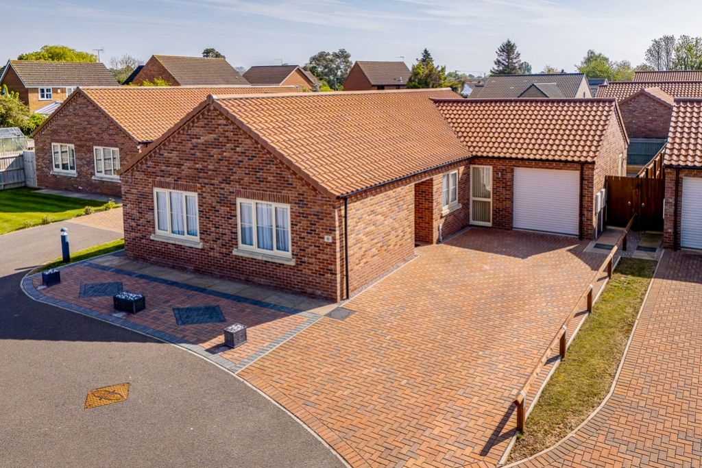 Property photo 1 of 26 6 Spinney Close (Holbeach)-1