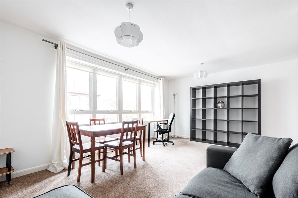 Property photo 2 of 8 Picture No. 05