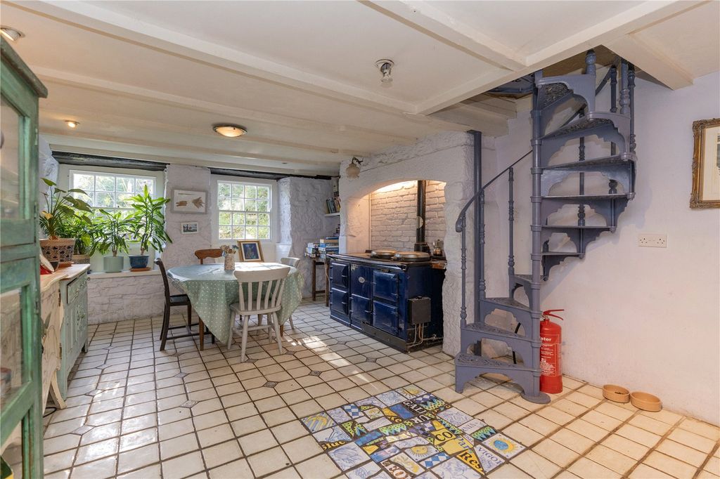 Property photo 3 of 17 Picture No. 16