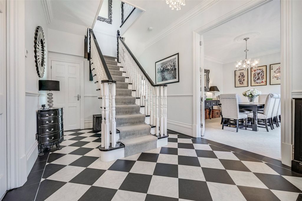 Property photo 2 of 21 Reception Hall