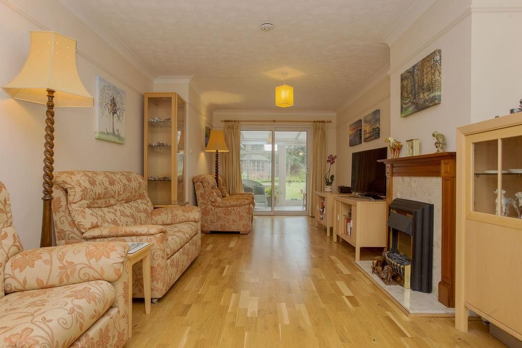 Property photo 2 of 20