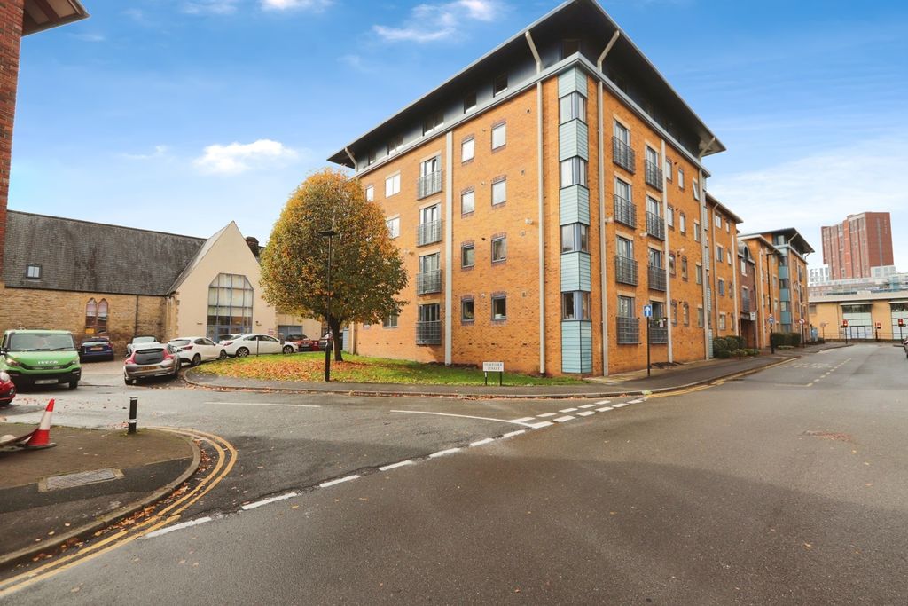 Property photo 1 of 12 Photo