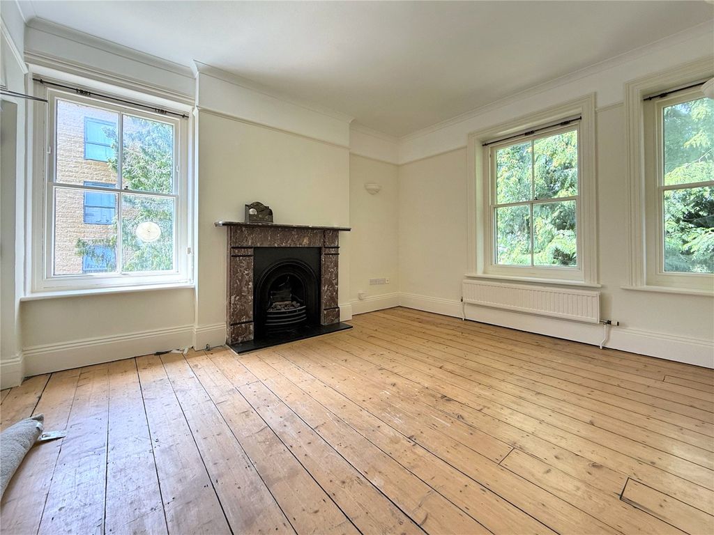 Property photo 2 of 8 Picture No. 26