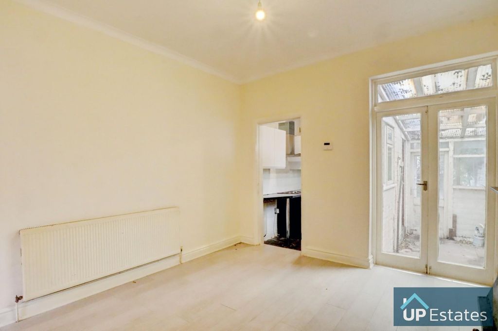 Property photo 3 of 10 Reception Room