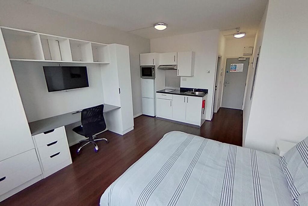 Property photo 2 of 3 This Inviting Double Bedroom Features A Comfortabl...