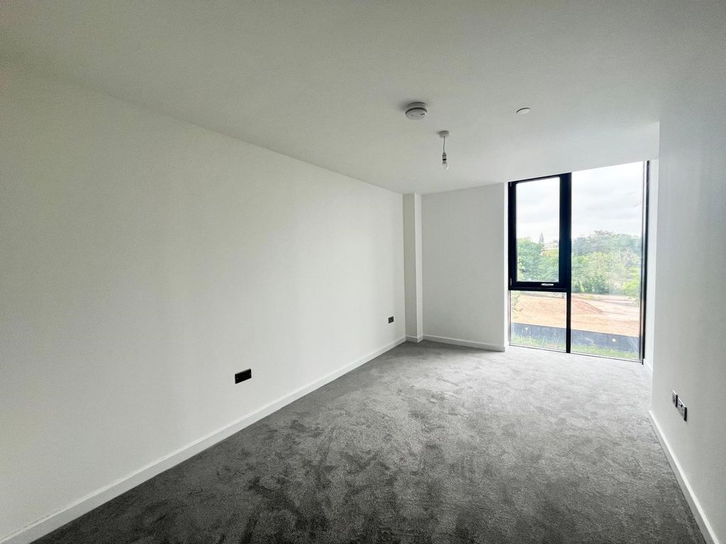 Property photo 3 of 4