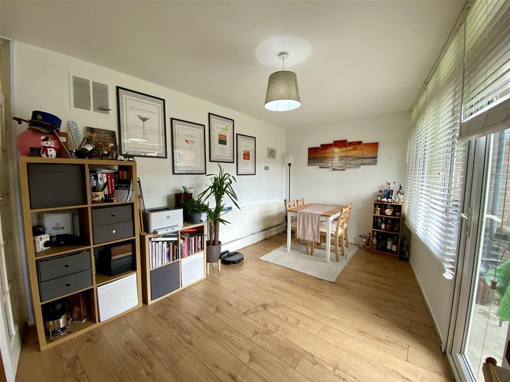 Property photo 2 of 10 Astonville Street