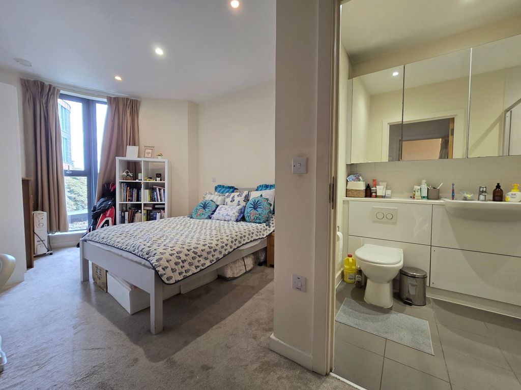 Property photo 1 of 6 Bedroom 1