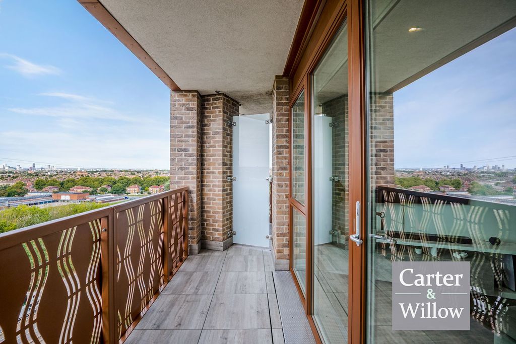 Property photo 2 of 15 Balcony 