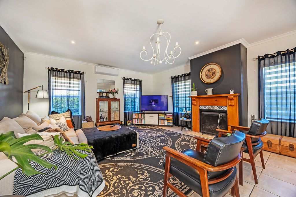 Property photo 2 of 30 Dbv1719574