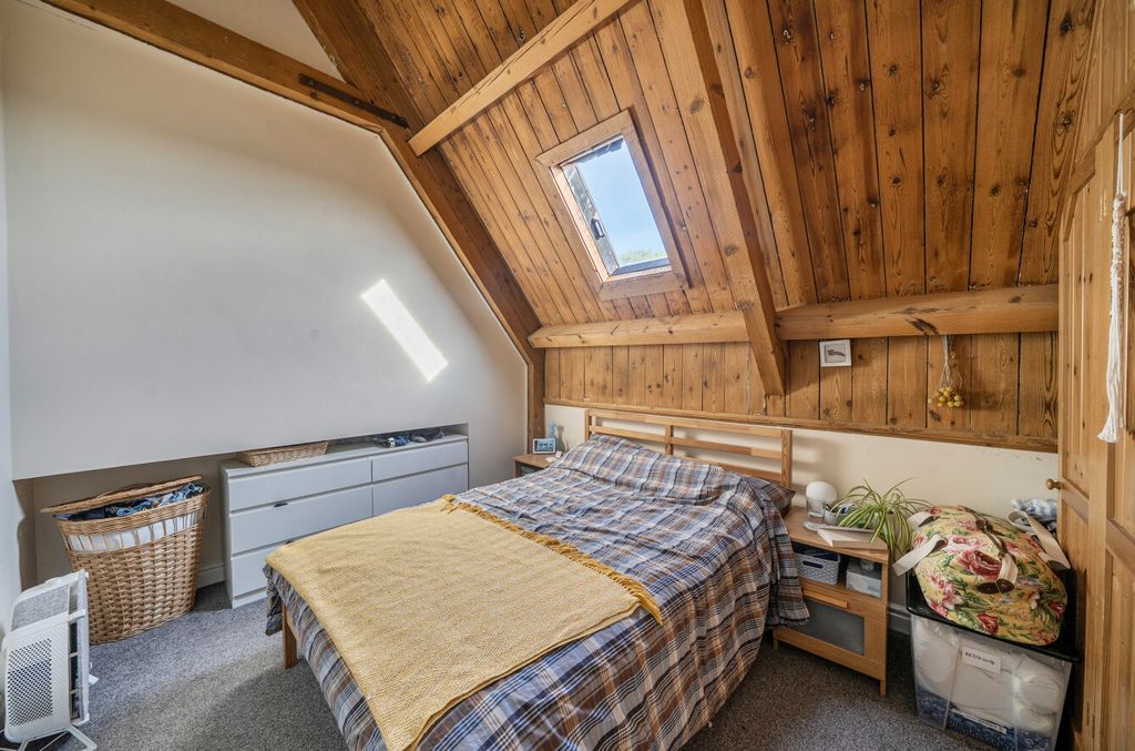 Property photo 3 of 12 Bedroom 1