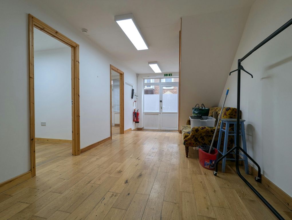 Property photo 3 of 11 Pxl_20250409_130958547.Jpg