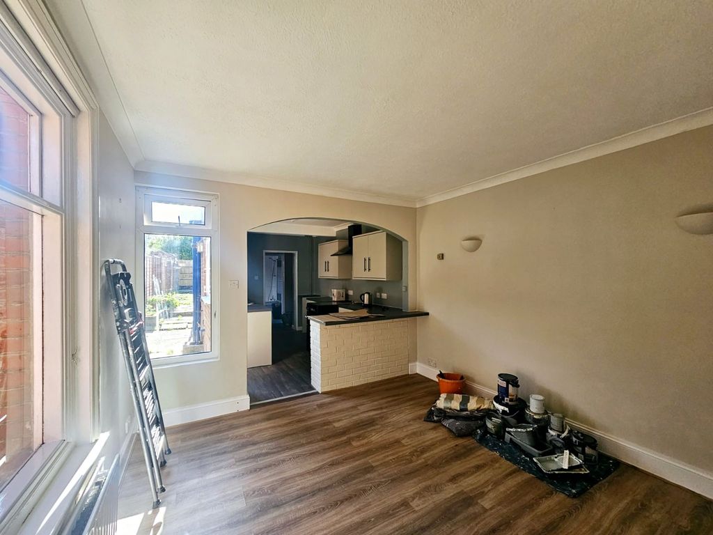 Property photo 3 of 11 Image