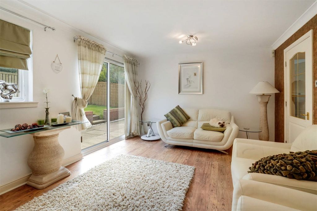 Property photo 2 of 18 Picture No. 04