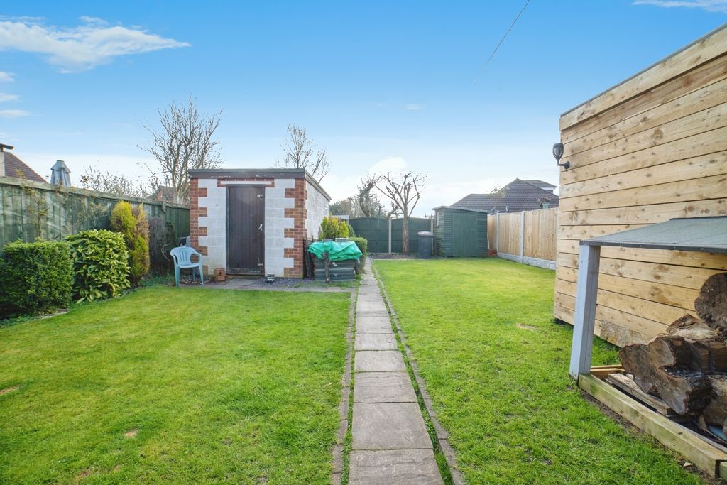 Property photo 1 of 15 Garden