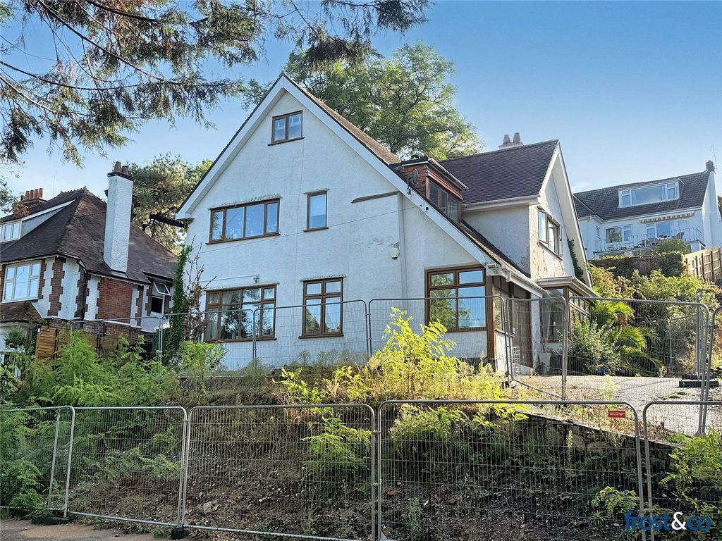 Property photo 1 of 11 Eaton Road