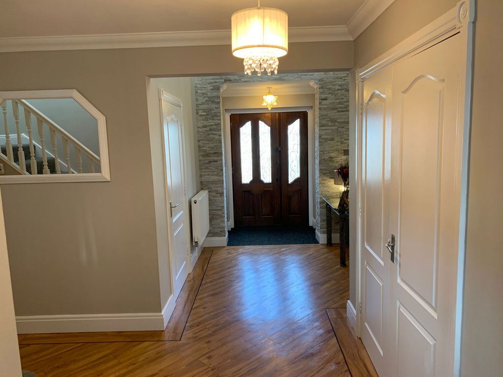 Property photo 2 of 34