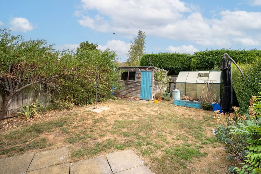 Property photo 2 of 12