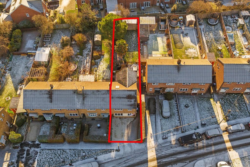 Property photo 2 of 24 Rear Garden