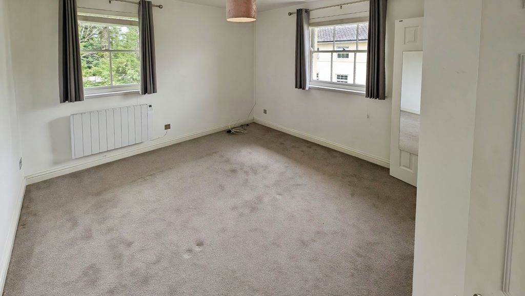 Property photo 3 of 12 Pbox-Img.Jpg