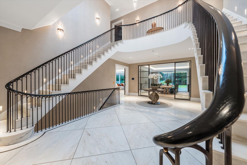 Property photo 3 of 29 Image