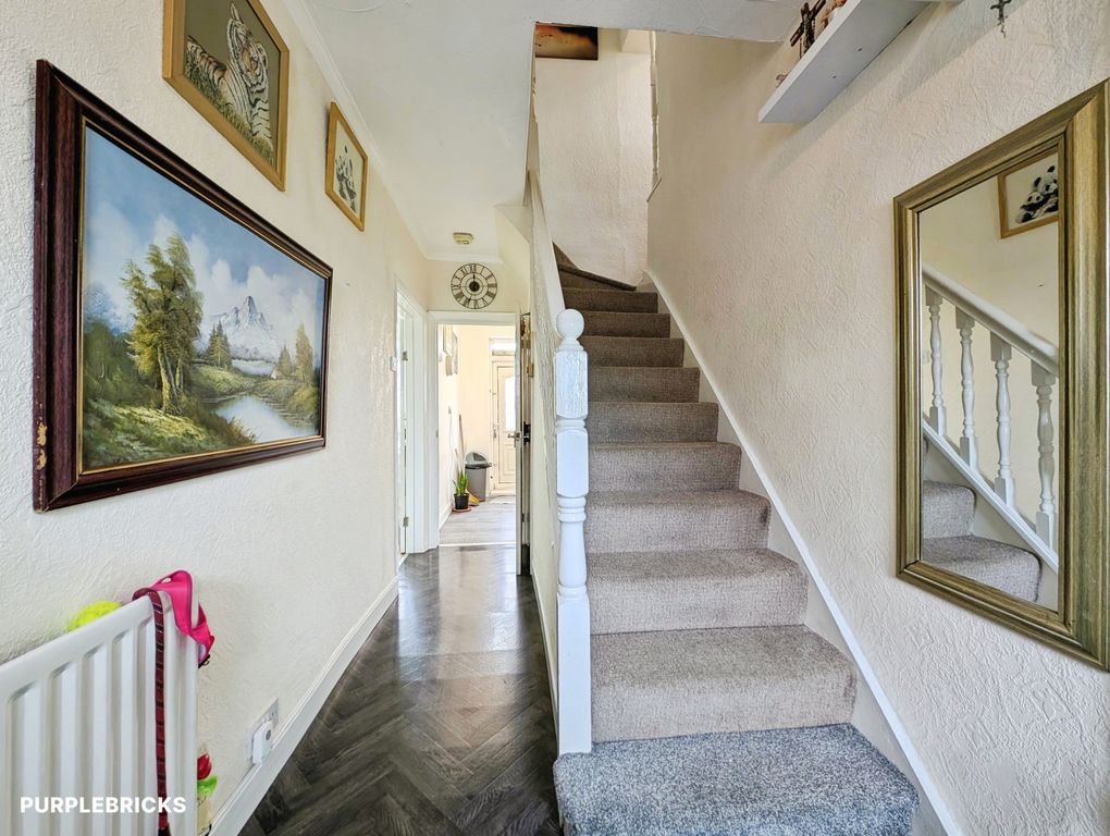 Property photo 3 of 23 Hallway