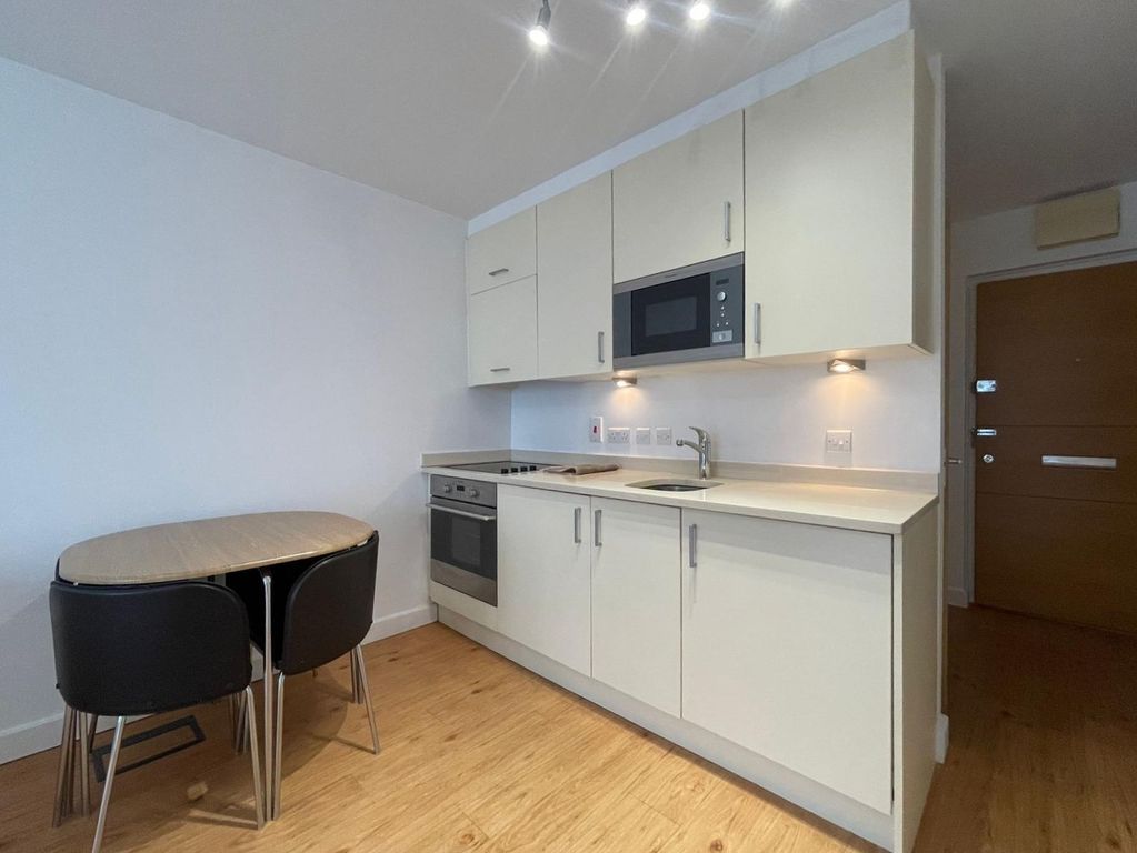 Property photo 1 of 3