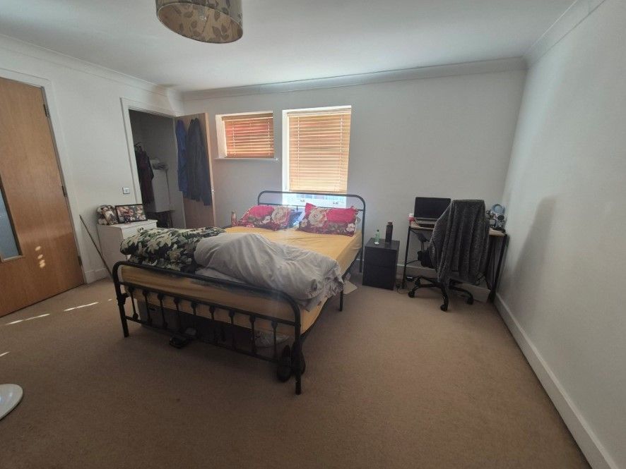 Property photo 3 of 4