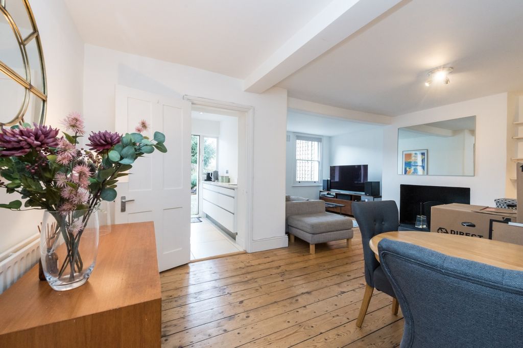 Property photo 1 of 18 2467253