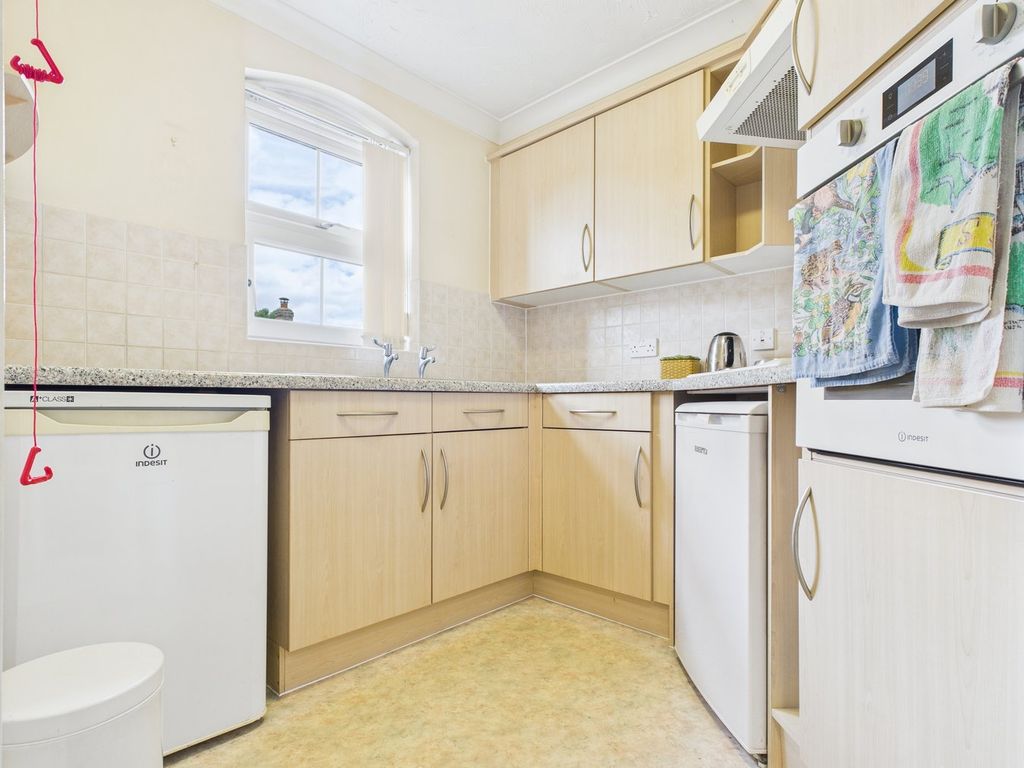 Property photo 3 of 11