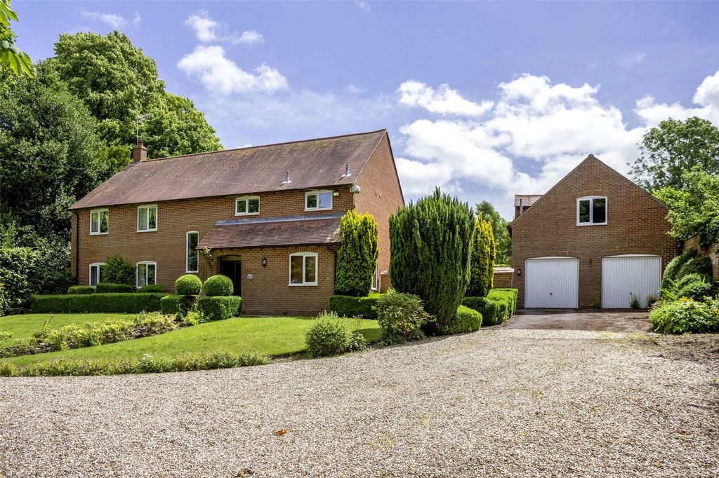 Property photo 2 of 27 Picture No. 05