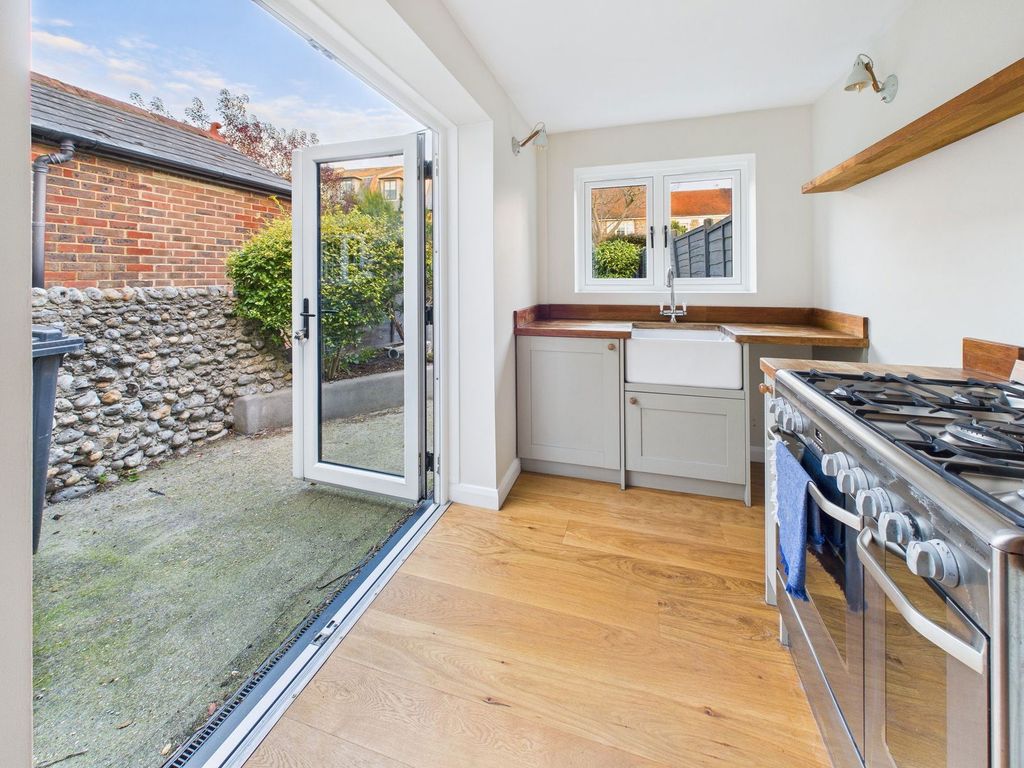 Property photo 3 of 15