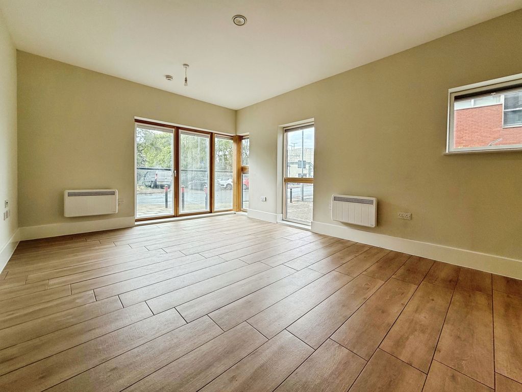 Property photo 2 of 7 Living Room