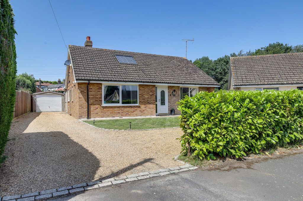 Property photo 1 of 33