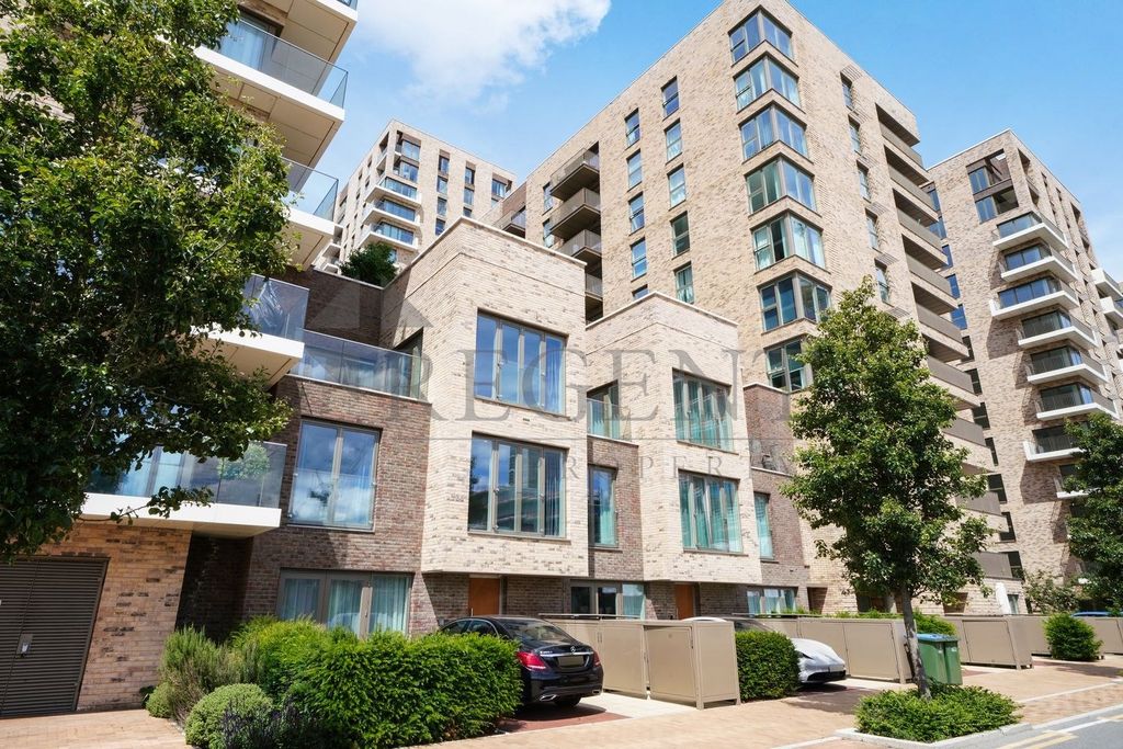 Property photo 1 of 19 External View