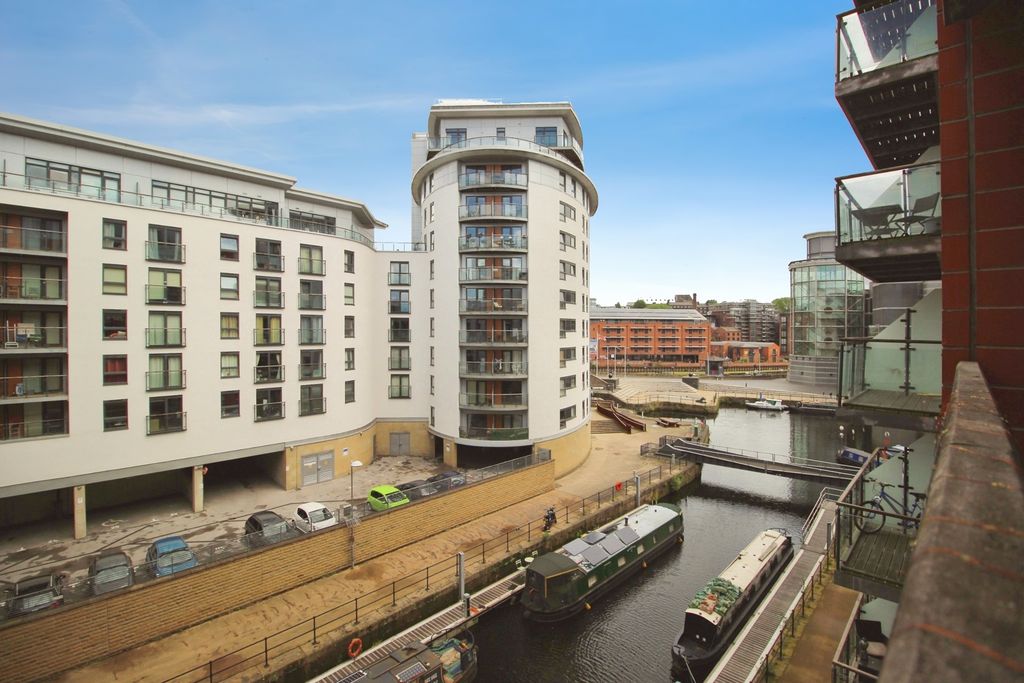 Property photo 1 of 15 Pbox-Img.Jpg